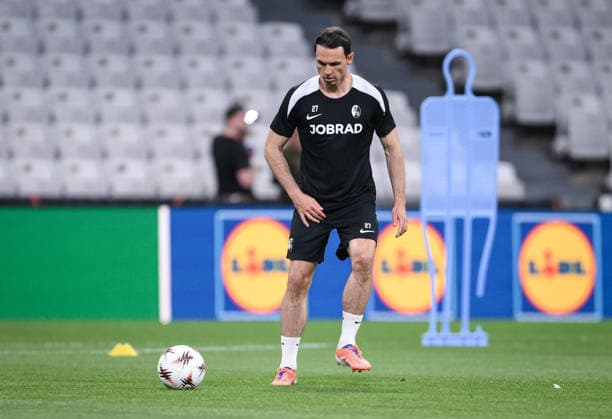 FOOTBALL EUROPA LEAGUE SEASON 2025 2026 Final in Istanbul 19 05 2026 SC Freiburg Aston Villa Training SC Freiburg at Besiktas Park Stadium, Nicolas Hoefler on the ball