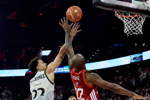 German Basketball Bundesliga BBL , FC Bayern Munich Basketball vs VET CONCEPT GLADIATORS Trier, Munich FC Bayern Basketball, Trier VET CONCEPT GLADIATORS, 2026 05 19 in Munich SAP Garden ADEKUNLE Nolan VET CONCEPT GLADIATORS TRIER Small Forward SF Nr22 TRI22 , MIKE Isiaha FC Bayern Munich Basketball Power Forward PF Nr22 FCBB22 sportworld Munich SAP Garden Bayern Germany