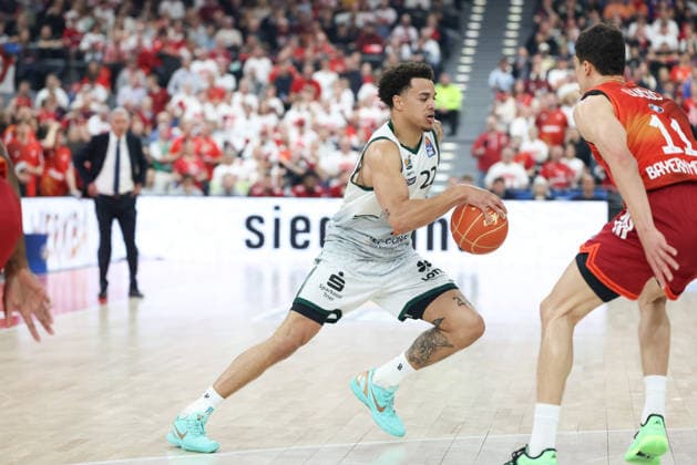Nolan Adekunle Vet Concept Gladiators Trier, 22 it Ball with Vladimir Lucic FC Bayern Basketball, 11 , GER, FC Bayern Basketball vs Vet Concept Gladiators Trier, Basketball, easycredit Basketball Bundesliga, Playoffs, Quarterfinals, 2025 2026 season, 19 05 2026, GER, FC Bayern Basketball vs Vet Concept Gladiators Trier, Basketball, easycredit Basketball Bundesliga, Playoffs, Quarterfinals, 2025 2026 season, 19 05 2026 Munich Copyright: xEibner-Pressefoto JennixMaulx EP_JML