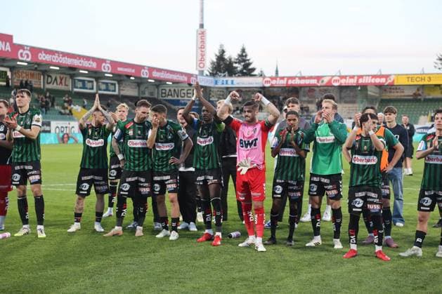 19 05 2026, Ried im Innkreis, AUT, On the road in Upper Austria, SV Oberbank Ried RZ Pellets WAC, Austrian Football League, ADMIRAL Bundesliga, in the picture cheering, team, Ried,