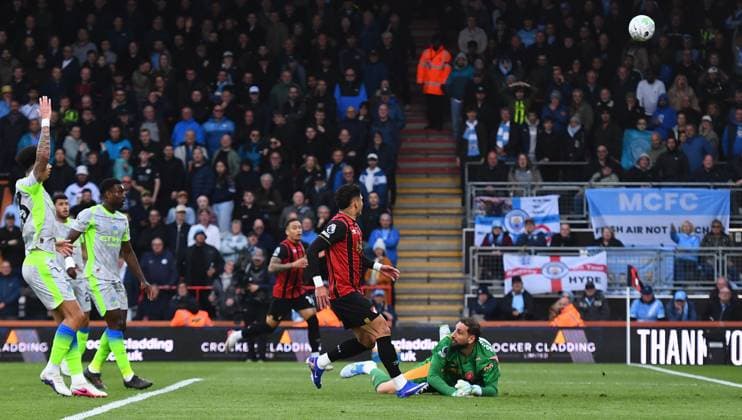 Evanilson of AFC Bournemouth misses a chance- AFC Bournemouth v Manchester City, Premier League, Vitality Stadium, Bournemouth, UK - 19th May 2026 Editorial Use Only - DataCo restrictions apply, No free usage or syndication, standard fees apply. AFC Bournemouth v Manchester City, Premier League, Football, Vitality Stadium, Bournemouth, UK - 19 May 2026Bournemouth Vitality Stadium United Kingdom EDITORIAL USE ONLY No use with unauthorised audio, video, data, fixture lists, club league logos or live services. Online in-match use limited to 120 images, no video emulation. No use in betting, games or single club league player publications. Copyright: xMDI Shutterstockx 16878204v