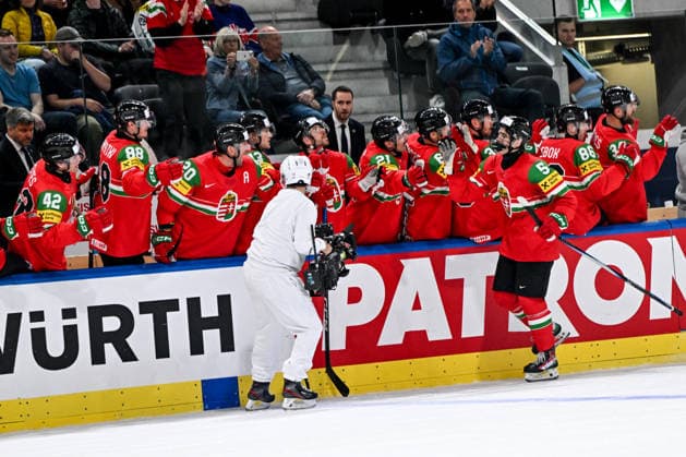 ZURICH, SWITZERLAND MAY 19 Doman Szongoth of Hungary celebrates his goal during the 2026 IIHF Ice Hockey World Championship Switzerland game between Hungary and Great Britain at Swiss Life Arena on May 19, 2026 in Zurich, Zurich Zurich Swiss Life Arena Zurich Switzerland Copyright: xJustPictures.ch AndreaxBrancax jp-en-EuSpIm-JP7_ANB_Lat_Aut_19052026_5713