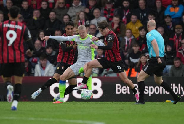 Bournemouth v Manchester City, Premier League, Football, Vitality Stadium, Bournemouth, UK - 19 May 2026 Erling Haaland of Manchester City under pressure from Alex Scott of Bournemouth. Bournemouth Vitality Stadium Bournemouth UK, UK NEWSPAPERS OUT Copyright: xSeanxRyanx