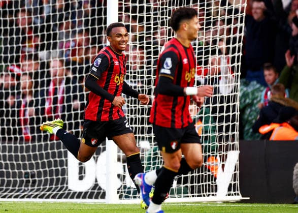 Eli Junior Kroupi of AFC Bournemouth celebrates scoring a goal after making the score 1-0. AFC Bournemouth v Manchester City, Premier League, Football, Vitality Stadium, Bournemouth, UK - 19 May 2026Bournemouth Vitality Stadium United Kingdom EDITORIAL USE ONLY No use with unauthorised audio, video, data, fixture lists, club league logos or live services. Online in-match use limited to 120 images, no video emulation. No use in betting, games or single club league player publications. Copyright: xJamesxMarsh Shutterstockx 16881288ax
