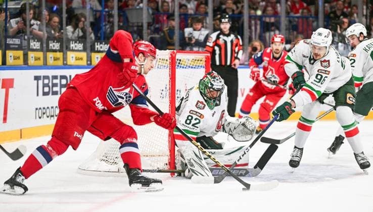 Russia Ice hockey, Eishockey Kontinental League Lokomotiv - Ak Bars 9169305 19.05.2026 Ak Bars goaltender Timur Bilyalov and Ak Bars Nikita Lyamkin defend their goal during the Kontinental Hockey League final play-off ice hockey match between Lokomotiv Yaroslavl and Ak Bars Kazan in Yaroslavl, Russia. Alexey Filippov Sputnik Yaroslavl Russia  Copyright: xAlexeyxFilippovx