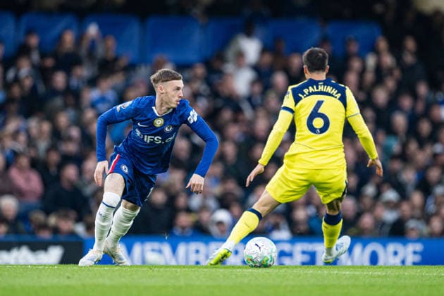 19th May 2026; Stamford Bridge, Chelsea, London, England: Premier League Football, Chelsea versus Tottenham Hotspur; Cole Palmer of Chelsea on the ball and looks to beat Joao Palhinha of Tottenham Hotspur GodfreyxPitt