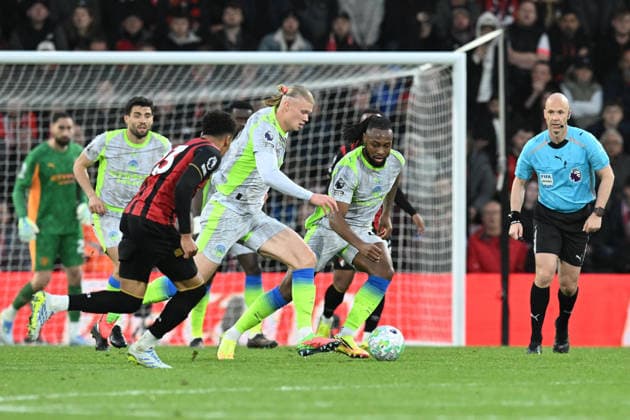 Bournemouth v Manchester City, Premier League Erling Haaland (9) of Manchester City and Antoine Semenyo (42) of Manchester City on the attack during the Premier League match between Bournemouth and Manchester City at the Vitality Stadium, Bournemouth, UK on 19 May 2026. Bournemouth Vitality Stadium Dorset UK Editorial use only DataCo restrictions apply See www.football-dataco.com , Copyright: xGrahamxHuntx PSI-24285-0069