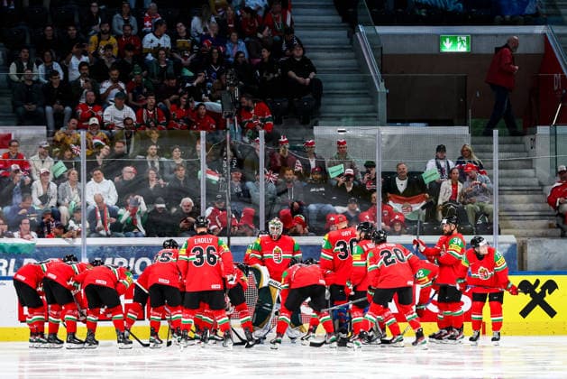 Ice hockey, Eishockey - IIHF WC 2026 ZURICH,SWITZERLAND,19.MAY.26 - ICE HOCKEY - IIHF Ice Hockey World Championship, WM, Weltmeisterschaft 2026, group stage, Hungary vs Great Britain. Image shows team Hungary.  GEPAxpictures xMaticxKlansek