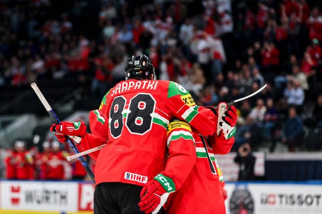 Ice hockey, Eishockey - IIHF WC 2026 ZURICH,SWITZERLAND,19.MAY.26 - ICE HOCKEY - IIHF Ice Hockey World Championship, WM, Weltmeisterschaft 2026, group stage, Hungary vs Great Britain. Image shows the rejoicing of Hungary.  GEPAxpictures xMaticxKlansek