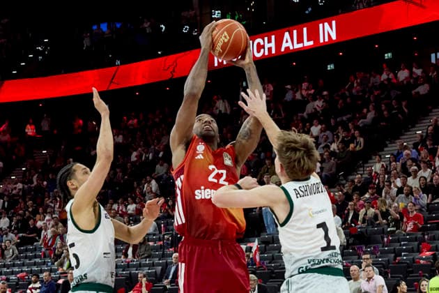 German Basketball Bundesliga BBL , FC Bayern Munich Basketball vs VET CONCEPT GLADIATORS Trier, Munich FC Bayern Basketball, Trier VET CONCEPT GLADIATORS, 2026 05 19 in Munich SAP Garden MIKE Isiaha FC Bayern Munich Basketball Power Forward PF Nr22 FCBB22 , ROLAND Jordan VET CONCEPT GLADIATORS TRIER Point Guard PG Nr15 TRI15 , ASHWORTH Steven VET CONCEPT GLADIATORS TRIER Point Guard PG Nr1 TRI1 sportworld Munich SAP Garden Bayern Germany