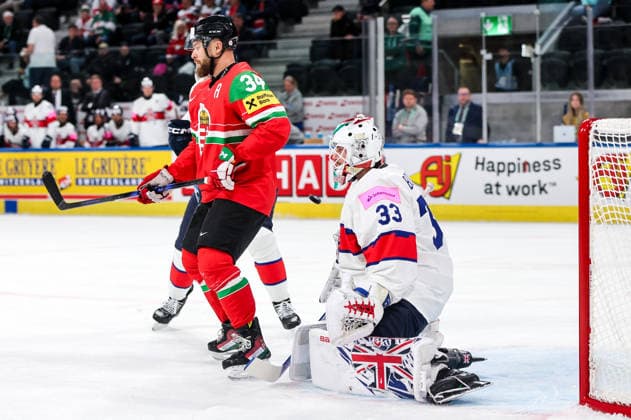 Ice hockey, Eishockey - IIHF WC 2026 ZURICH,SWITZERLAND,19.MAY.26 - ICE HOCKEY - IIHF Ice Hockey World Championship, WM, Weltmeisterschaft 2026, group stage, Hungary vs Great Britain. Image shows Istvan Terbocs (HUN) and Ben Bowns (GBR).  GEPAxpictures xMaticxKlansek