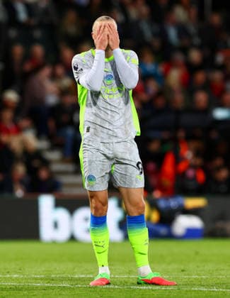 Erling Haaland of Manchester City looks dejected. AFC Bournemouth v Manchester City, Premier League, Football, Vitality Stadium, Bournemouth, UK - 19 May 2026Bournemouth Vitality Stadium United Kingdom EDITORIAL USE ONLY No use with unauthorised audio, video, data, fixture lists, club league logos or live services. Online in-match use limited to 120 images, no video emulation. No use in betting, games or single club league player publications. Copyright: xJamesxMarsh Shutterstockx 16881288bi