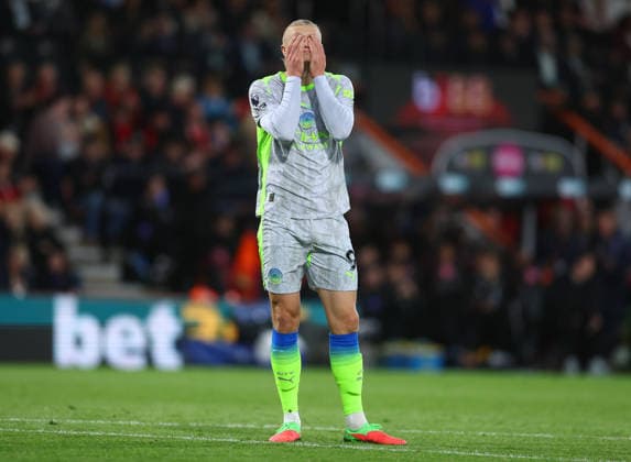 Bournemouth, England, 19th May 2026. Erling Haaland of Manchester City looks dejected during the AFC Bournemouth vs Manchester City Premier League match at the Vitality Stadium, Bournemouth. Picture credit should read: Paul Terry Sportimage EDITORIAL USE ONLY. No use with unauthorised audio, video, data, fixture lists, club league logos or live services. Online in-match use limited to 120 images, no video emulation. No use in betting, games or single club league player publications. SPI_036_PT_Bournemouth_Man_City SPI-4809-0036