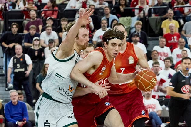German Basketball Bundesliga BBL , FC Bayern Munich Basketball vs VET CONCEPT GLADIATORS Trier, Munich FC Bayern Basketball, Trier VET CONCEPT GLADIATORS, 2026 05 19 in Munich SAP Garden JESSUP Justinian FC Bayern Munich Basketball Shooting Guard SG Nr10 FCBB10 , HOLLERSBACHER Marco VET CONCEPT GLADIATORS TRIER Power Forward PF Nr9 TRI9 sportworld Munich SAP Garden Bayern Germany