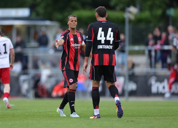 19 05 2026, Soccer test match, 125 years Rot Weiss Frankfurt, SG Rot Weiss Frankfurt Eintracht Frankfurt, v l , Goal celebration, celebrate the goal DFL DFB REGULATIONS PROHIBIT ANY USE OF PHOTOGRAPHS AS IMAGE SEQUENCES AND OR QUASI VIDEO xdcx Copyright: HMBxMedia Claus