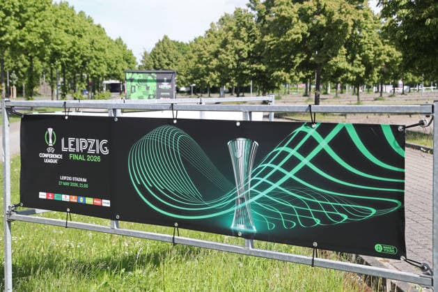 UEFA Conference League Final preparations in Leipzig, 19 05 26 Leipzig prepares for the UEFA Conference League Final Branding, flags and logos around the stadium, 19 05 26 Copyright: xBEAUTIFULxSPORTS JanxKaeferx