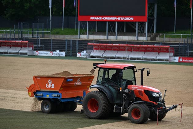 20 05 2026, xophax, Soccer 1 Bundesliga, Cologne Cologne , 1 FC Koeln end of season summer break New pitch at Franz Kremer Stadium Koeln