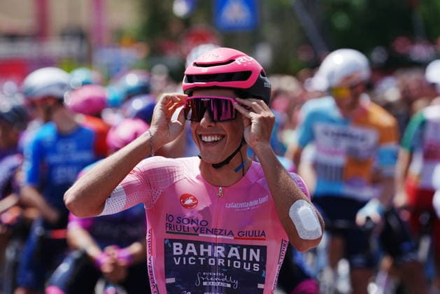 Portugal™s Afonso Oliveira Eulalio of Bahrain Victorious pink jersey during Stage 11 of the Giro d™Italia from Porcari to Chiavari, Italy, Wednesday May 20, 2026.  Copyright: xGianmattiaxD Albertoi LaPressex