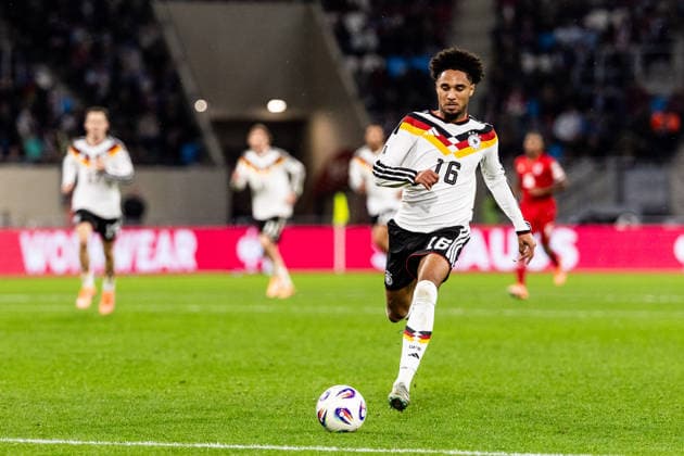 LUXEMBOURG, LUXEMBOURG - NOVEMBER 14: Kevin Schade (Germany, 16) controls the ball during the FIFA World Cup, WM, Weltmeisterschaft, Fussball UEFA Qualifiers match between Luxembourg vs. Germany at Stade de Luxembourg on match 9 of the FIFA World Cup UEFA Qualifiers on November 14, 2025 in Luxembourg, Luxembourg. Luxembourg Copyright: xSteffiexWunderlx