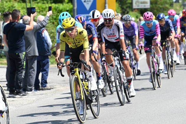 20-05-2026 Giro D italia; Tappa 11 Porcari - Chiavari; 2026, Visma - Lease A Bike; 