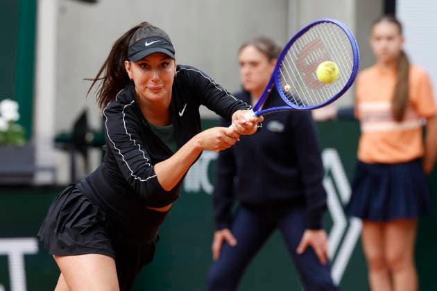 May 20, 2026, Paris, Paris, France: Oceane DODIN (FRA))in action during day 3 of the qualifications of the tennis Grand Slam of Roland Garros 2026, at Roland Garros Stadium - on April 16 2026 .Paris - France Paris France - ZUMAb253 20260520_zsp_b253_059 Copyright: xLoicxBaratouxx