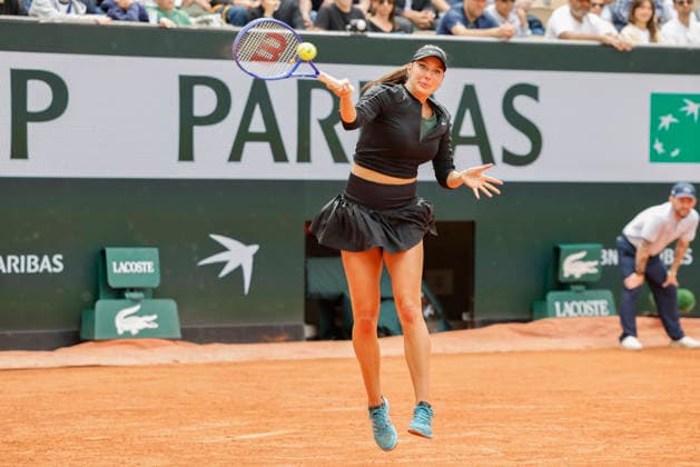 May 20, 2026, Paris, Paris, France: Oceane DODIN (FRA))in action during day 3 of the qualifications of the tennis Grand Slam of Roland Garros 2026, at Roland Garros Stadium - on April 16 2026 .Paris - France Paris France - ZUMAb253 20260520_zsp_b253_061 Copyright: xLoicxBaratouxx