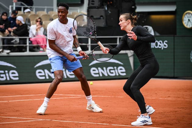 May 20, 2026, Paris, France, France: Elina SVITOLINA of Ukraine and Gael MONFILS of France during a training session of the Roland-Garros 2026, French Open 2026, Grand Slam tennis tournament at Roland-Garros Stadium on May 20, 2026 in Paris, France. Paris France - ZUMAm308 20260520_zsp_m308_063 Copyright: xMatthieuxMirvillex