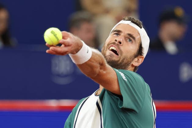 2026 05 20, xFSx, Bitpanda Open Hamburg ATP500, round of 16, mens tennis tournament in Hamburg , Am Rothembaum in Hamburg , Karen Khachanov makes a serve Copyright: HMBxMedia FernandoxSoares