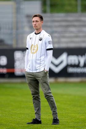 Kevin Stotz coach, head coach, SVS , cropped image, full body, single image, single photo, action, action, in special jersey 110 years SV Sandhausen SVS , 20 05 2026, Sandhausen Germany , football, anniversary match, SV Sandhausen Eintracht Frankfurt xozx