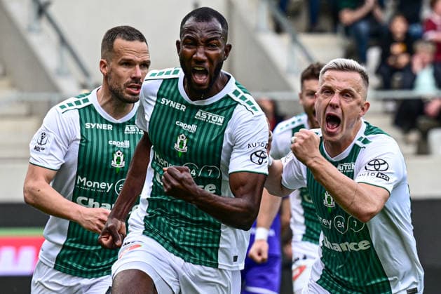 Finale ceskeho fotbaloveho poharu MOL Cupu: FK Jablonec - MFK Karvina, 20. kvetna 2026, Hradec Kralove. Zleva Filip Novak z Jablonce, strelec golu Lamin Jawo z Jablonce a Filip Zorvan z Jablonce slavi. (CTKxPhoto DavidxTanecek) CTKPhotoP2026052008681  CTKPhotoP2026052008681
