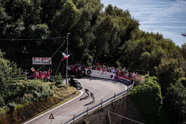 Spain™s Enric Mas Nicolau of Movistar Team and Ecuador™s Manuel Jhonatan Narvaez of UAE Team Emirates XRG during Stage 11 of the Giro d™Italia, from Porcari to Chiavari, Italy, Wednesday, May 20, 2026.  Copyright: xMarcoxAlpozzi LaPressex