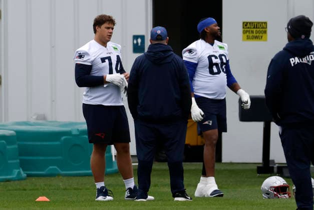 FOXBOROUGH, MA - MAY 09: Caleb Lomu 74 of the New England Patriots and Dametrious Crownover 68 of the New England Patriots during New England Patriots rookie camp on May 9, 2026, at Gillette Stadium in Foxborough, Massachusetts. (Photo by Fred Kfoury III Icon Sportswire) NFL, American Football Herren, USA MAY 09 New England Patriots Workout EDITORIAL USE ONLY Icon482260509049
