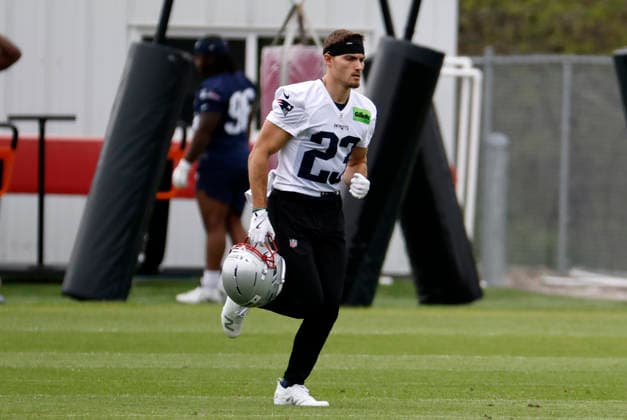 FOXBOROUGH, MA - MAY 09: Nick DeGennaro 23 of the New England Patriots during New England Patriots rookie camp on May 9, 2026, at Gillette Stadium in Foxborough, Massachusetts. (Photo by Fred Kfoury III Icon Sportswire) NFL, American Football Herren, USA MAY 09 New England Patriots Workout EDITORIAL USE ONLY Icon482260509055