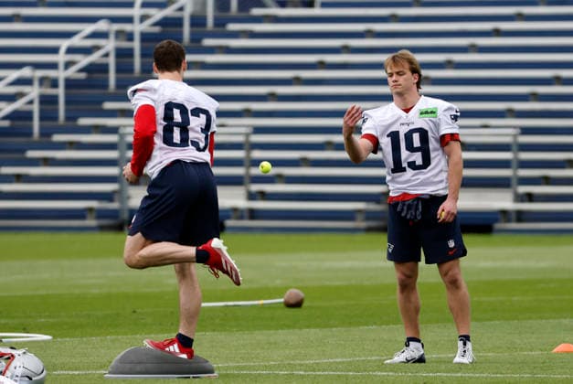FOXBOROUGH, MA - MAY 09: Patriots receivers work on balance during New England Patriots rookie camp on May 9, 2026, at Gillette Stadium in Foxborough, Massachusetts. (Photo by Fred Kfoury III Icon Sportswire) NFL, American Football Herren, USA MAY 09 New England Patriots Workout EDITORIAL USE ONLY Icon482260509062