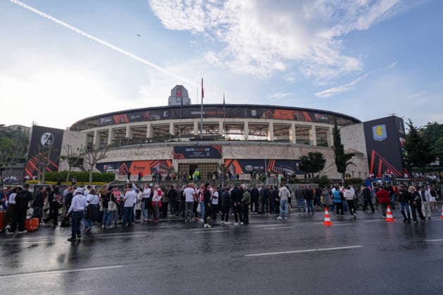 In front of the stadium, Turkey, Football, UEFA Europa League, Final, 2025 2026, SC Freiburg vs Aston Villa, 20 05 2026, Tüprasü Stadium, Besiktasü Park, Istanbul Istanbul Tüprasü Stadium, Besiktasü Par Istanbul Turkey Copyright: xArnexAmbergx