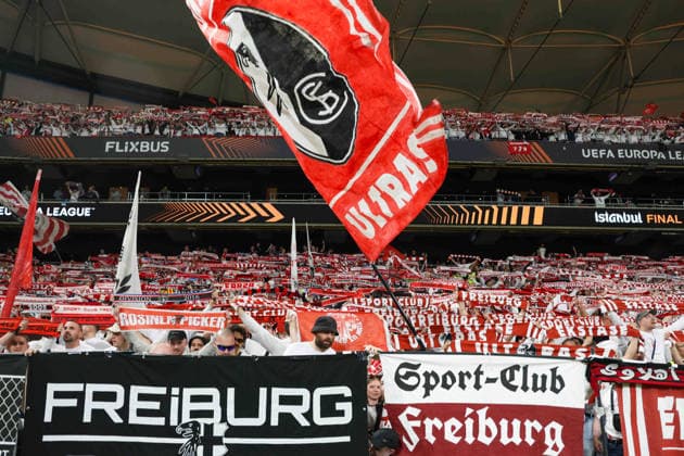 May 20, 2026, Istanbul, Besiktas, ToÂ¼rkiye: Supporters of SC Friburgo During the football match between Aston Villa vs Freiburg valid for the UEFA Europa League Final, on 20 05 2026 at the Vodafone Arena stadium in Istanbul Istanbul Türkiye - ZUMAs236 20260520_aap_s236_006 Copyright: xFabioxSassox