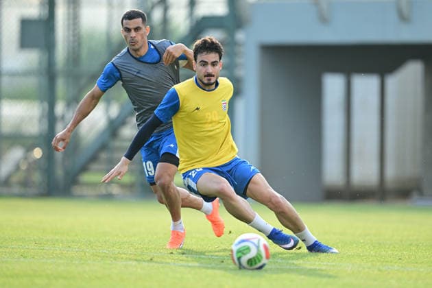 Iranian national football team s training ANTALYA, TURKIYE - MAY 20: Kasra Taheri takes part in the training of Iran s national football team ahead of the 2026 FIFA World Cup, WM, Weltmeisterschaft, Fussball which will be held in the United States, Canada and Mexico, in Antalya, Turkiye on May 20, 2026. The team held an evening training session at the Titanic Sports Complex under head coach Amir Ghalenoei. In the mostly media-open session, players carried out warm-up exercises followed by coordination, agility, and small-sided passing drills. Orhan Cicek Anadolu Antalya Turkey. Editorial use only. Please get in touch for any other usage.  Copyright: x2026xAnadoluxOrhanxCicekx