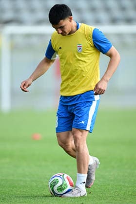 Iranian national football team s training ANTALYA, TURKIYE - MAY 20: Amirhossein Hosseinzadeh (18) takes part in the training of Iran s national football team ahead of the 2026 FIFA World Cup, WM, Weltmeisterschaft, Fussball which will be held in the United States, Canada and Mexico, in Antalya, Turkiye on May 20, 2026. The team held an evening training session at the Titanic Sports Complex under head coach Amir Ghalenoei. In the mostly media-open session, players carried out warm-up exercises followed by coordination, agility, and small-sided passing drills. Orhan Cicek Anadolu Antalya Turkey. Editorial use only. Please get in touch for any other usage.  Copyright: x2026xAnadoluxOrhanxCicekx