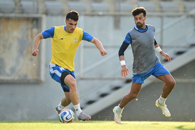 Iranian national football team s training ANTALYA, TURKIYE - MAY 20: Amirhossein Hosseinzadeh (18) takes part in the training of Iran s national football team ahead of the 2026 FIFA World Cup, WM, Weltmeisterschaft, Fussball which will be held in the United States, Canada and Mexico, in Antalya, Turkiye on May 20, 2026. The team held an evening training session at the Titanic Sports Complex under head coach Amir Ghalenoei. In the mostly media-open session, players carried out warm-up exercises followed by coordination, agility, and small-sided passing drills. Orhan Cicek Anadolu Antalya Turkey. Editorial use only. Please get in touch for any other usage.  Copyright: x2026xAnadoluxOrhanxCicekx