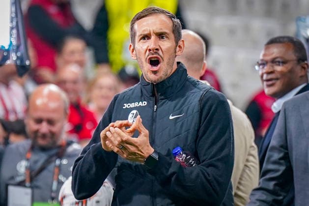 Turkey Football UEFA Europa League 2025 2026, Final in Istanbul SC Freiburg vs Aston Villa Tüpras Stadyumu Istanbul Julian Schuster SC Freiburg, coach facial expression, facial expression, emotion, gesture, gesticulation, emotion Copyright: xJOERANxSTEINSIEKx