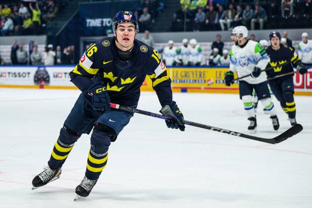 260520 Anton Frondell of Sweden during the 2026 IIHF Ice Hockey World Championship between Sweden and Slovenia on May 20, 2026 in Fribourg Photo Jesper Zerman BILDBYRAN kod JZ JZ0722 ishockey ice hockey ishockey vm 2026 vm 2026 iihf world championship sverige sweden slovenia bbeng bbauto  Copyright: JESPERxZERMAN BB260520JZ079