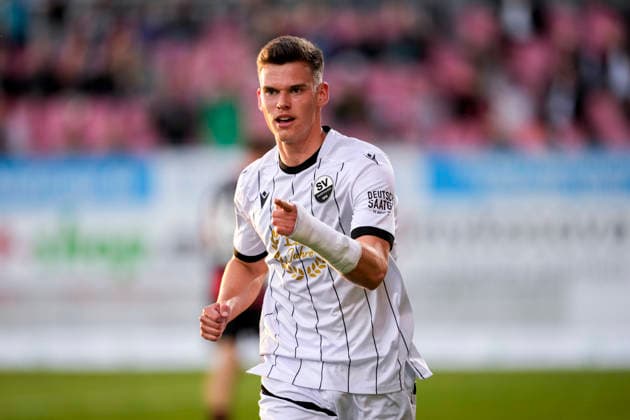 Goalscorer Robert Ramsak SVS, 29 , player of SV Sandhausen SVS , cheers about the goal to 3 3, cheer, cheer, goal celebration, celebrate the goal, goal, celebration, cheers about the goal, rejoicing, joy, rejoices, optimistic, positive, game scene, highlight, single picture, single photo, action, action, 20 05 2026, Sandhausen Germany , football, anniversary match, SV Sandhausen Eintracht Frankfurt xozx