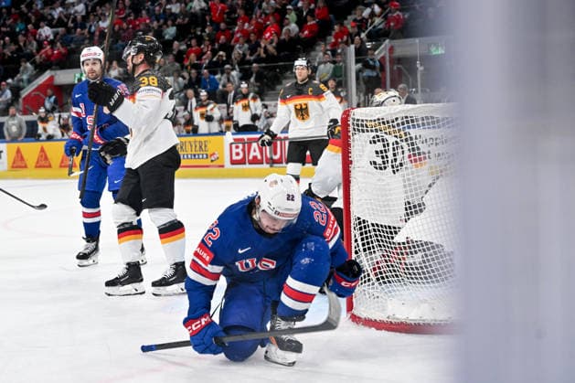 ZURICH, SWITZERLAND MAY 20 Isaac Howard of United States celebrates his goal during the 2026 IIHF Ice Hockey World Championship Switzerland game between USA and Germany at Swiss Life Arena on May 20, 2026 in Zurich, Zurich Zurich Swiss Life Arena Zurich Switzerland Copyright: xJustPictures.ch AndreaxBrancax jp-en-EuSpIm-JP7_ANB_USA_Ger_20052026_8154