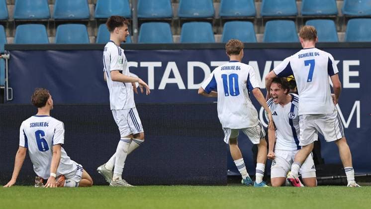 Final U19 Westfalenpokal VfL Bochum FC Schalke 04 FOR EDITORIAL PURPOSES ONLY p Ben Weber FC Schalke 04 Second right ferit the 1 3 with his teammates during the U19 Westfalenpokal Final between VfL Bochum and FC Schalke 04 on May 20, 2026 at Vonovia Ruhrstadion in Bochum Germany Nordrhein Westfalen Bochum Copyright ChristofxKöpsel Copyright: ChristofxKöpsel doc85xjox4r9shry4pvvzf ,EDITORIAL USE ONLY Copyright: ChristofxKöpsel