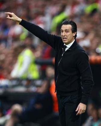 Aston Villa manager Unai Emery gives instructions from the technical area SC Freiburg v Aston Villa, UEFA Europa League, Final, Football, Besiktas Park, Istanbul, Turkiye - 20 May 2026Istanbul Besiktas Park United Kingdom EDITORIAL USE ONLY No use with unauthorised audio, video, data, fixture lists, club league logos or live services. Online in-match use limited to 120 images, no video emulation. No use in betting, games or single club league player publications. Copyright: xJamesxMarsh Shutterstockx 16883157bi