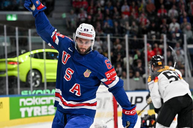 ZURICH, SWITZERLAND MAY 20 Max Sasson of United States celebrates his goal during the 2026 IIHF Ice Hockey World Championship Switzerland game between USA and Germany at Swiss Life Arena on May 20, 2026 in Zurich, Zurich Zurich Swiss Life Arena Zurich Switzerland Copyright: xJustPictures.ch AndreaxBrancax jp-en-EuSpIm-JP7_ANB_USA_Ger_20052026_8479