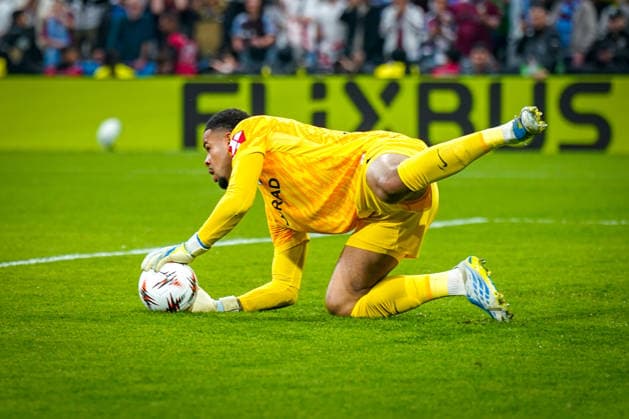 Turkey Football UEFA Europa League 2025 2026, Final in Istanbul SC Freiburg vs Aston Villa Tüpras Stadyumu Istanbul Noah Atubolu SC Freiburg, 01 Copyright: xJOERANxSTEINSIEKx