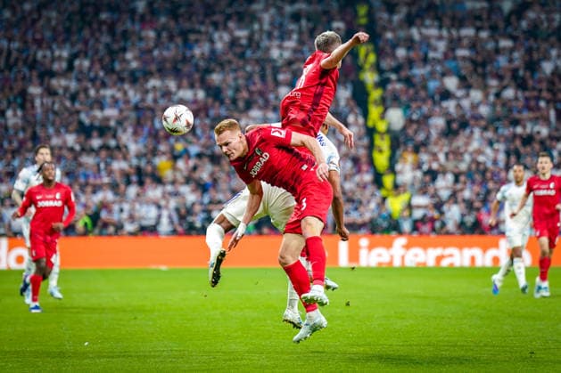 Turkey Football UEFA Europa League 2025 2026, Final in Istanbul SC Freiburg vs Aston Villa Tüpras Stadyumu Istanbul Philipp Lienhart SC Freiburg, 03 Copyright: xJOERANxSTEINSIEKx