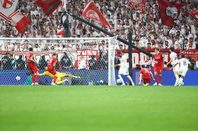 Youri Tielemans of Aston Villa scores the opening goal SC Freiburg v Aston Villa, UEFA Europa League, Final, Football, Besiktas Park, Istanbul, Turkiye - 20 May 2026Istanbul Besiktas Park United Kingdom EDITORIAL USE ONLY No use with unauthorised audio, video, data, fixture lists, club league logos or live services. Online in-match use limited to 120 images, no video emulation. No use in betting, games or single club league player publications. Copyright: xJamesxMarsh Shutterstockx 16883157cf