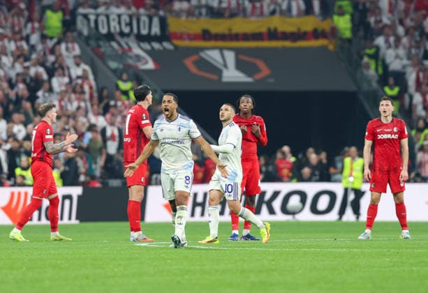 May 20, 2026, Istanbul, Besiktas, ToÂ¼rkiye: Goal the Youri Tielemans of Aston Villa During the football match between Aston Villa vs Freiburg valid for the UEFA Europa League Final, on 20 05 2026 at the Vodafone Arena stadium in Istanbul Istanbul Türkiye - ZUMAs236 20260520_aap_s236_044 Copyright: xFabioxSassox